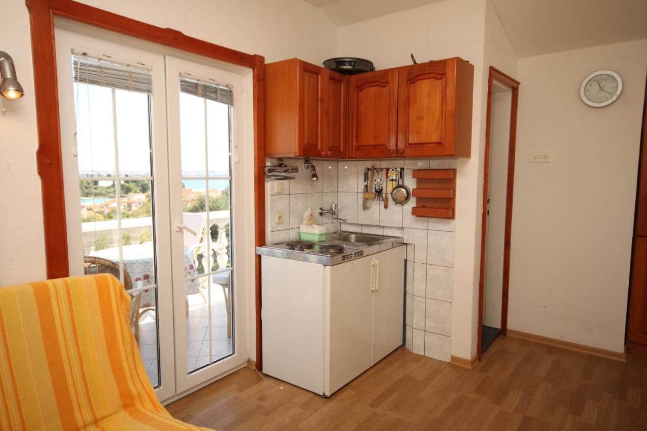 Apartments With A Parking Space Preko, Ugljan - 8224 Luaran gambar